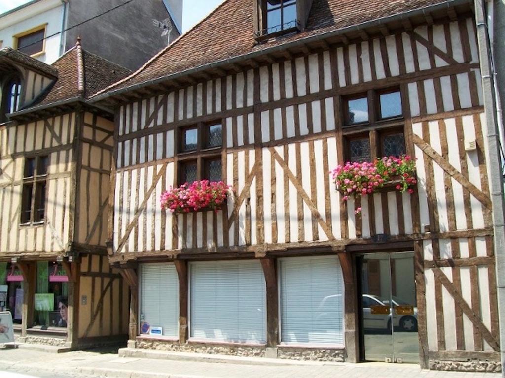 Le Clos Saint Nizier Troyes - Cathedrale- Parking - Wifi Exteriér fotografie